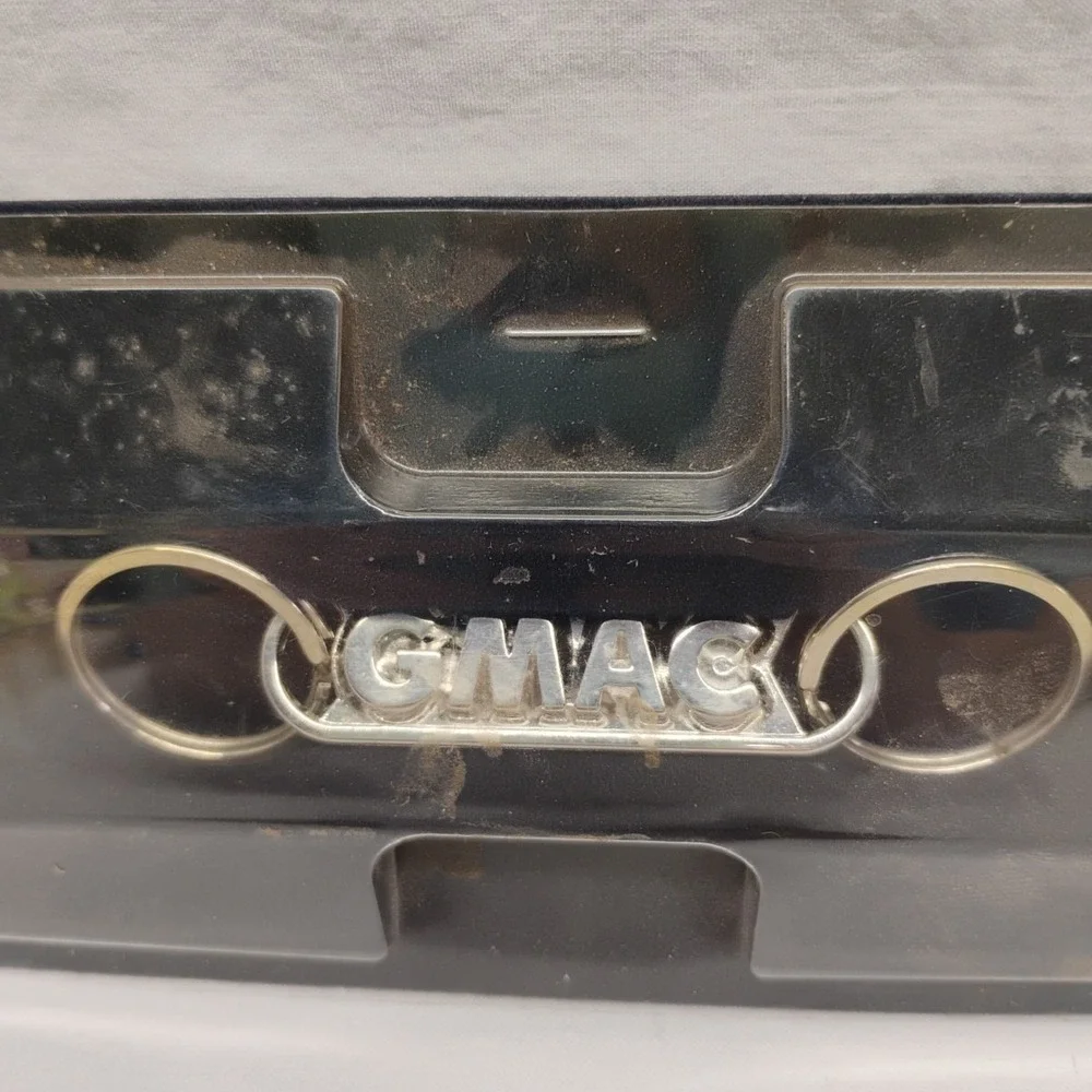 Vintage NOS GM GMAC FINANCIAL‎ SERVICES Dual Keyring Promo Metal General Motors